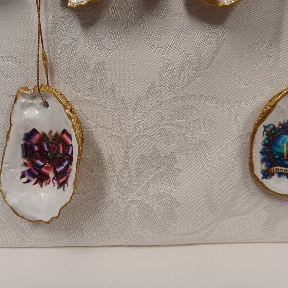 Glorious Gold #1 12 Days of Christmas Oyster Shell Ornaments + 2 Bonus Ornaments - Picture 5 of 10